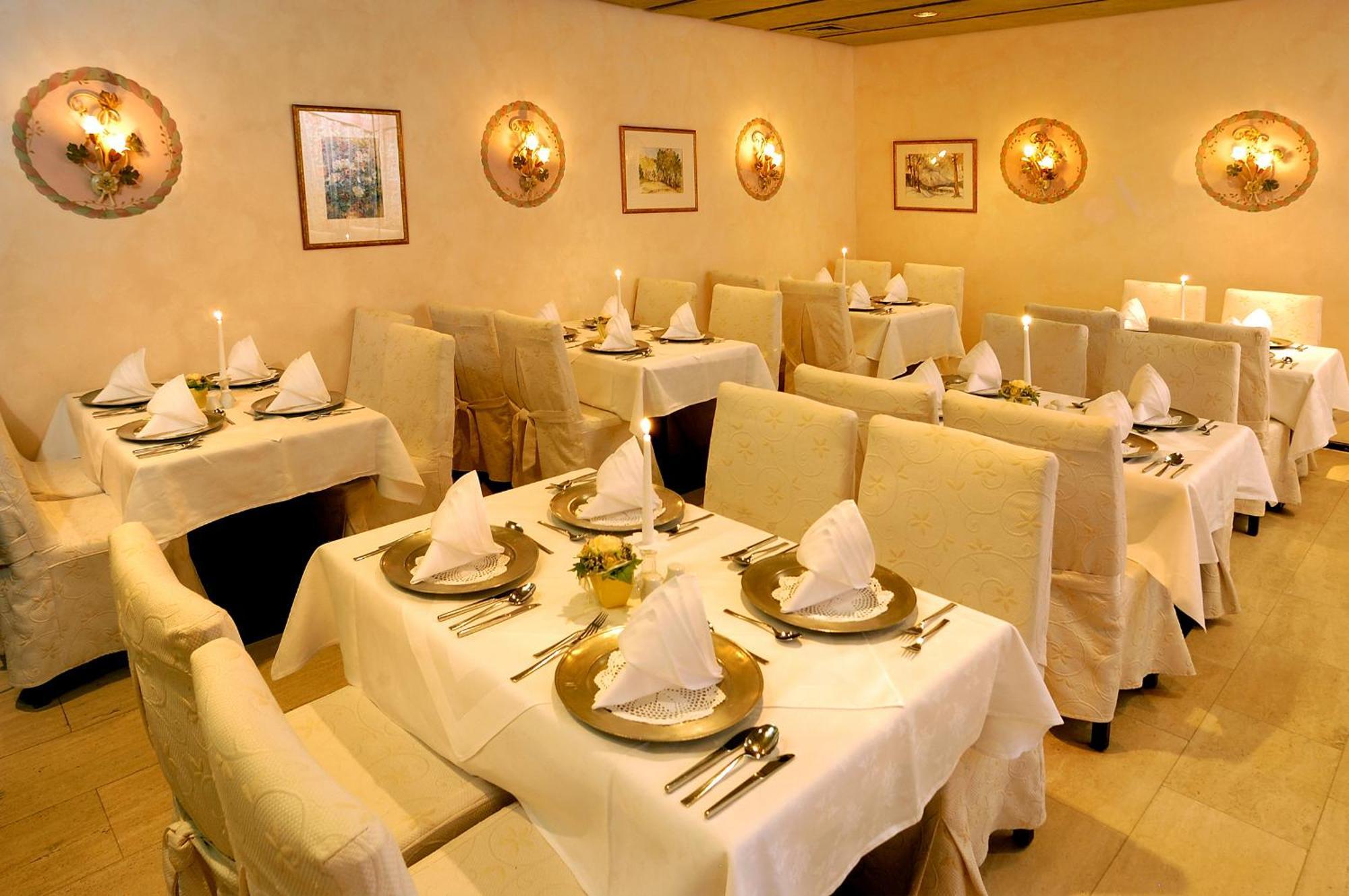Xander Hotel 4*